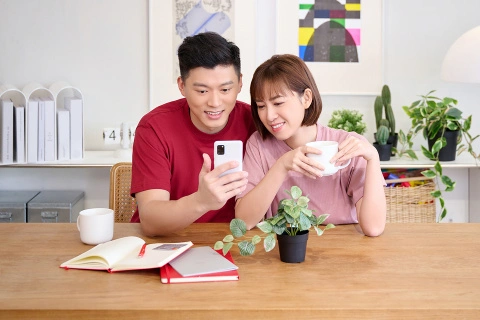 couple looking at phone